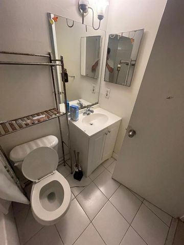 10773 Cleary Boulevard 103, Plantation, FL 33324