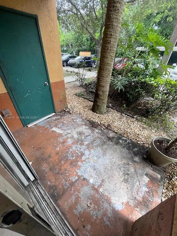 10773 Cleary Boulevard 103, Plantation, FL 33324