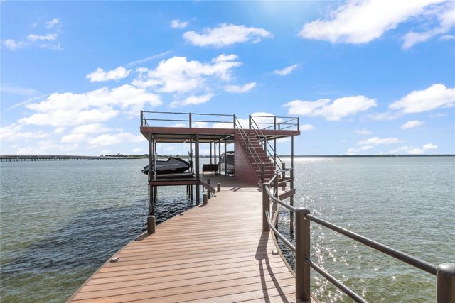 241 Loon Bay Drive, Gun Barrel City, TX 75156