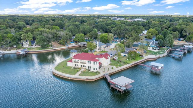 241 Loon Bay Drive, Gun Barrel City, TX 75156