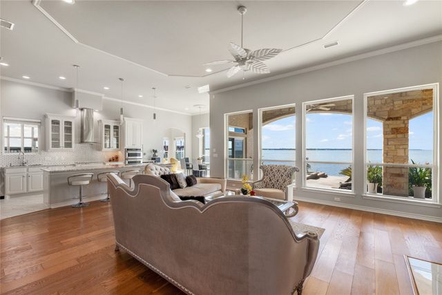 241 Loon Bay Drive, Gun Barrel City, TX 75156