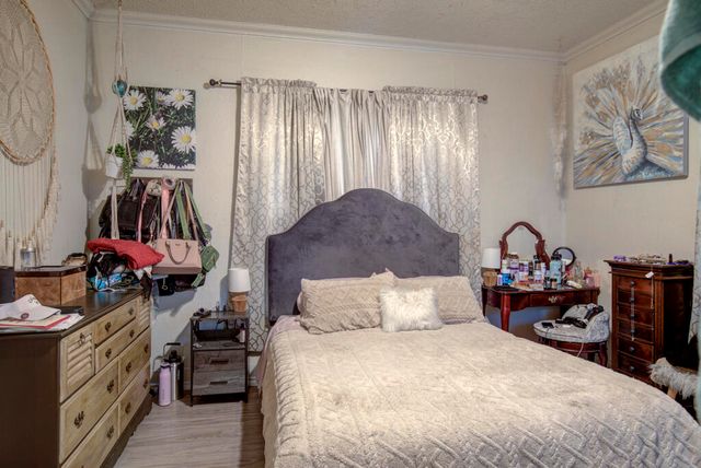 903 W 11th Street, Medford, OR 97501