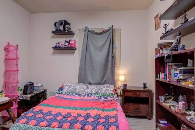 903 W 11th Street, Medford, OR 97501