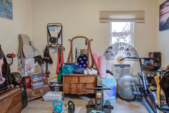 903 W 11th Street, Medford, OR 97501