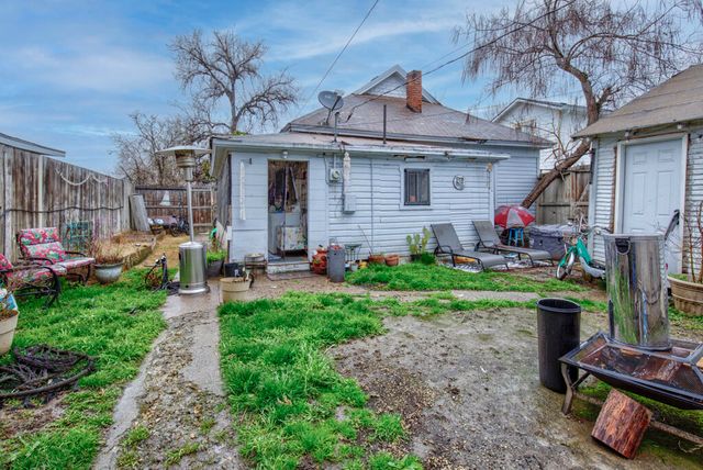 903 W 11th Street, Medford, OR 97501