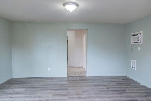 903 W 11th Street, Medford, OR 97501