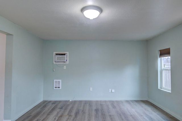 903 W 11th Street, Medford, OR 97501