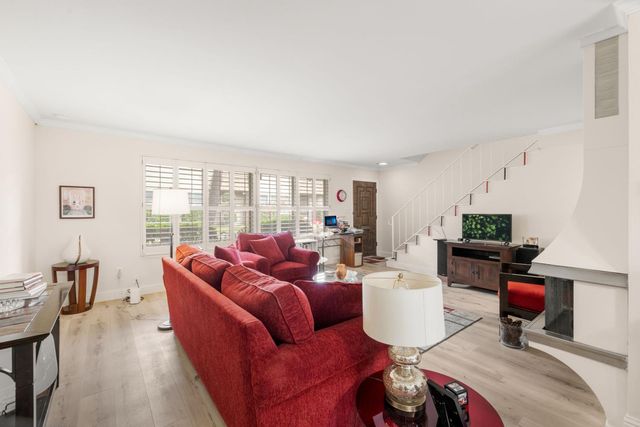 2420 Via Camino Ave, Carmichael, CA 95608