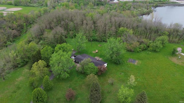 2013 E Wallace Road, Kendallville, IN 46755