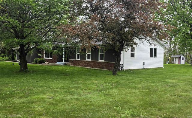 2013 E Wallace Road, Kendallville, IN 46755