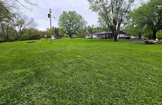 2013 E Wallace Road, Kendallville, IN 46755