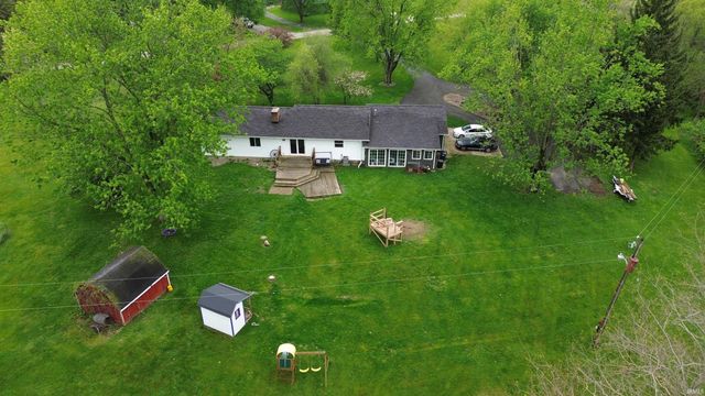 2013 E Wallace Road, Kendallville, IN 46755