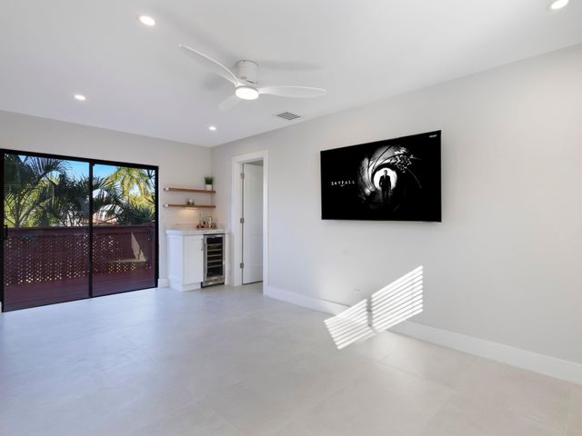 7 Crossings Circle, Boynton Beach, FL 33435