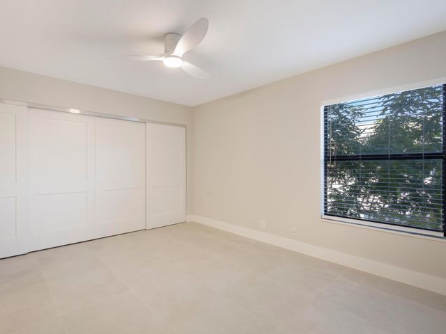 7 Crossings Circle, Boynton Beach, FL 33435