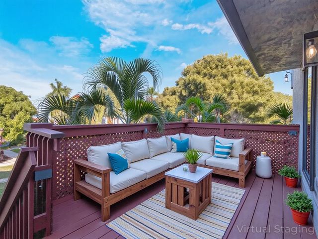 7 Crossings Circle, Boynton Beach, FL 33435