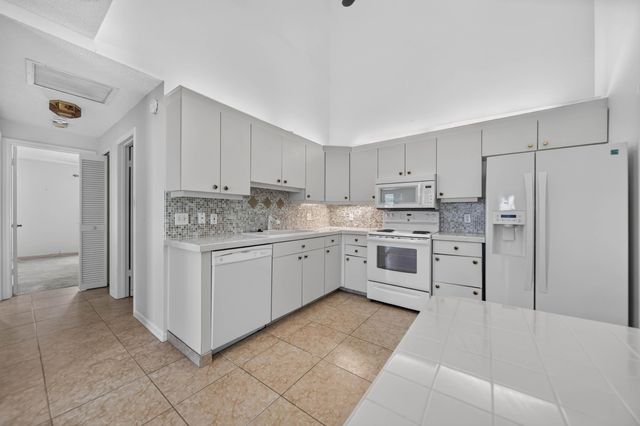2738 SE Tropical East Circle, Port St. Lucie, Port St Lucie, FL 34952