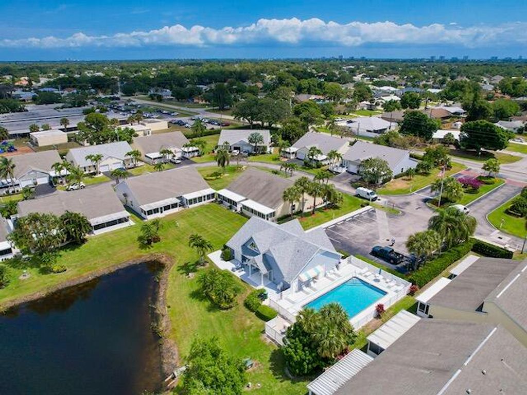 2738 SE Tropical East Circle, Port St. Lucie, Port St Lucie, FL 34952