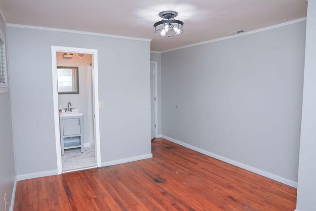 108 W 10th Street, Chickamauga, GA 30707