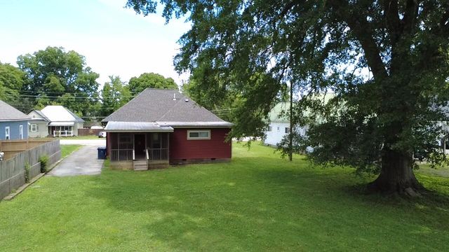 108 W 10th Street, Chickamauga, GA 30707