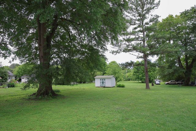 108 W 10th Street, Chickamauga, GA 30707