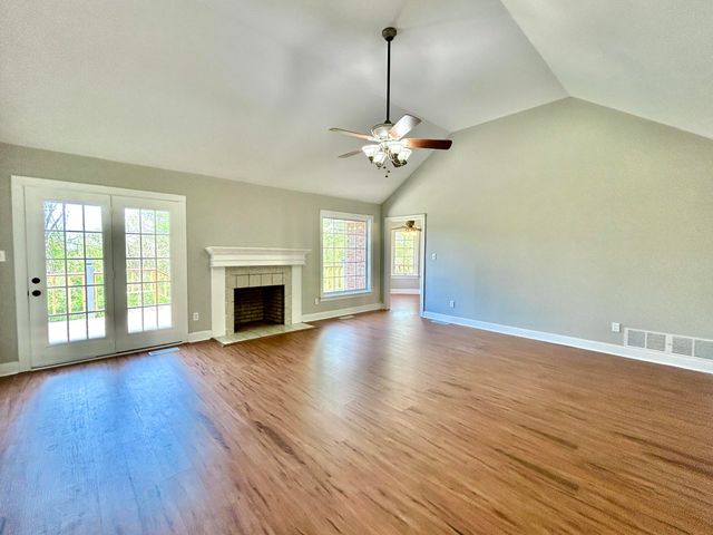 206 Allen Drive, Somerset, KY 42503