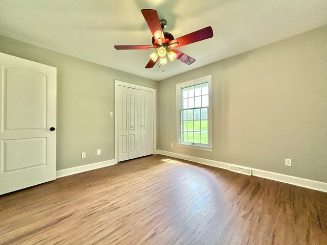 206 Allen Drive, Somerset, KY 42503