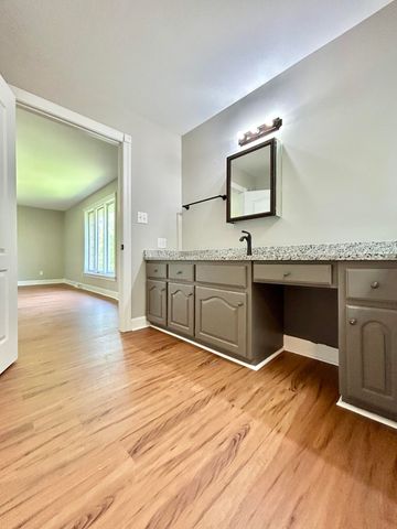 206 Allen Drive, Somerset, KY 42503