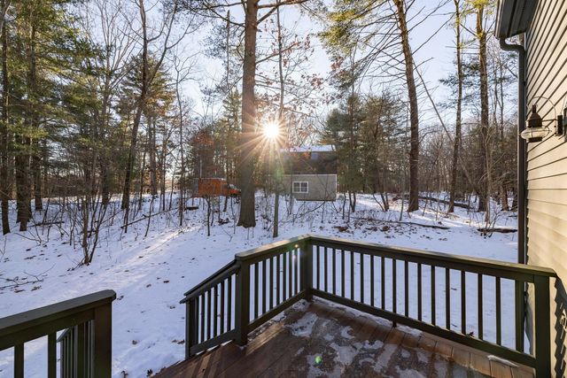 3 Montrose Drive, Stratham, NH 03885