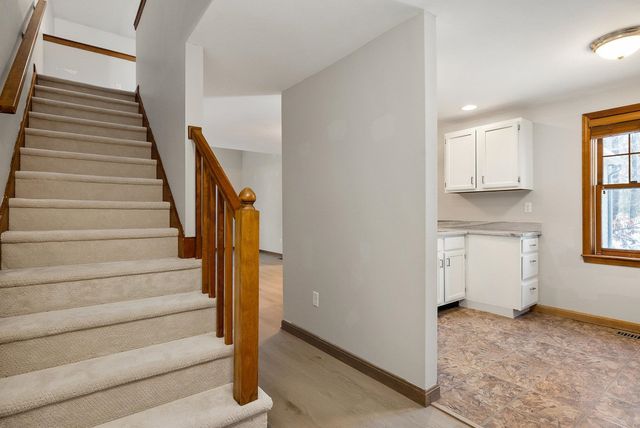 3 Montrose Drive, Stratham, NH 03885