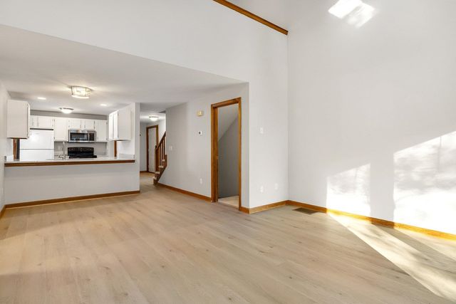 3 Montrose Drive, Stratham, NH 03885