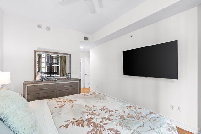 701 S Olive Avenue 807, West Palm Beach, FL 33401