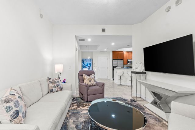 701 S Olive Avenue 807, West Palm Beach, FL 33401