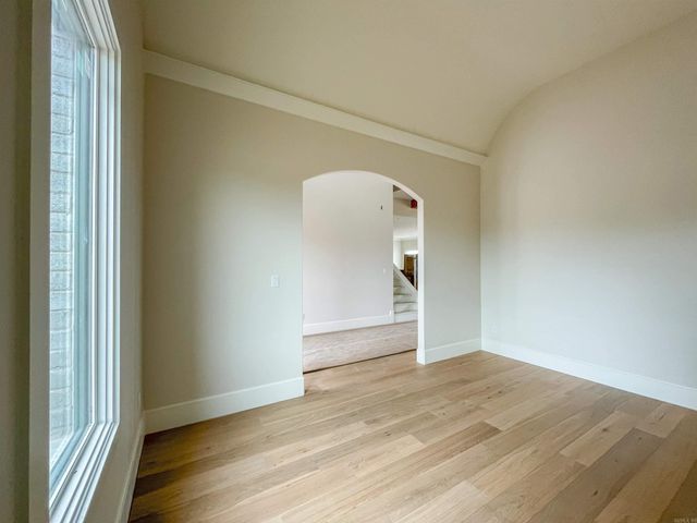 33613 Lakeview West Way, Roland, AR 72135