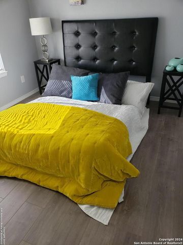 314 W PETALUMA BLVD, San Antonio, TX 78221