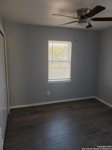 314 W PETALUMA BLVD, San Antonio, TX 78221