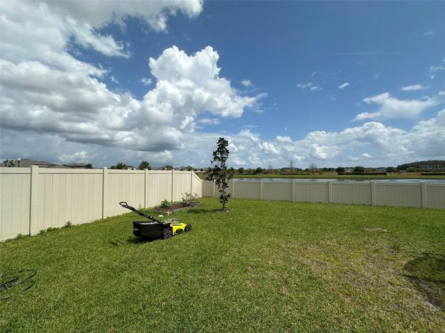 373 PINEYWOODS STREET, St Cloud, FL 34772