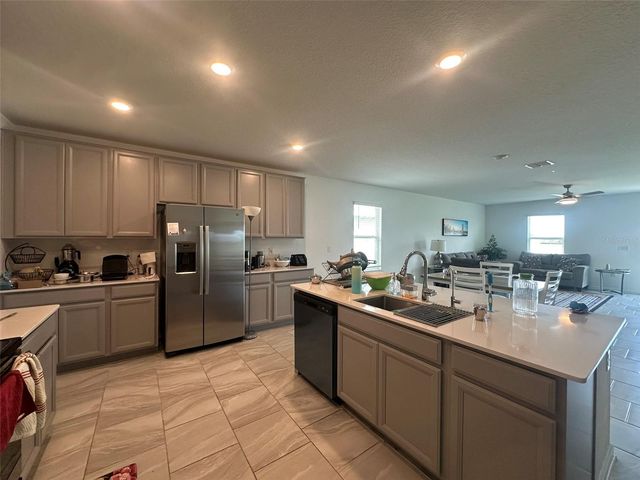 373 PINEYWOODS STREET, St Cloud, FL 34772