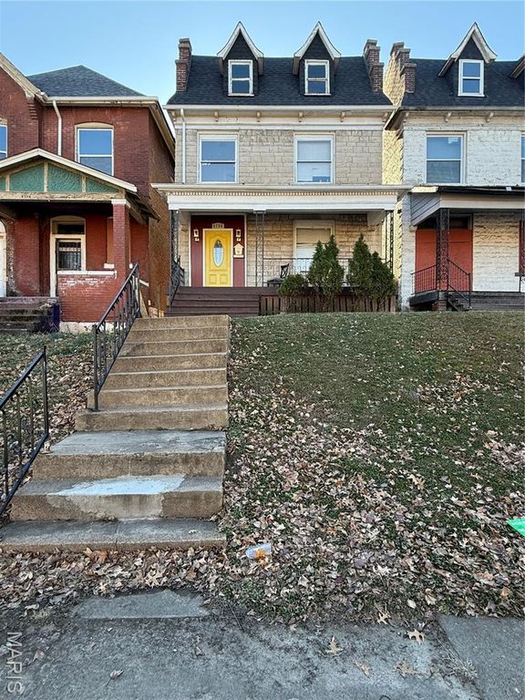4736 Labadie Avenue, St Louis, MO 63115