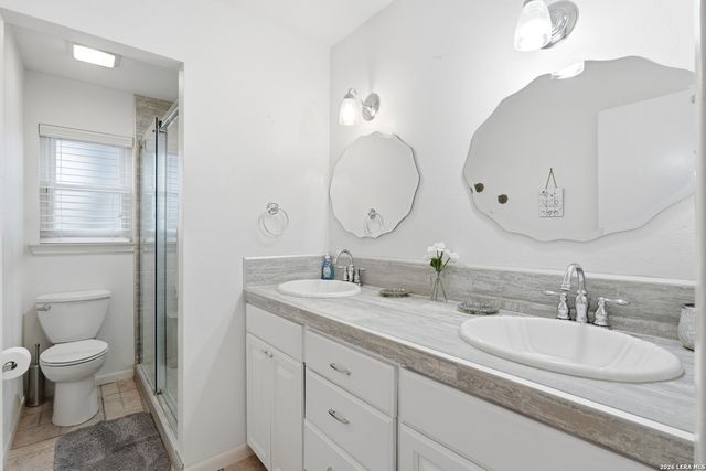 155 ranch country, La Vernia, TX 78121