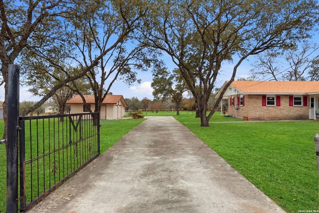 155 ranch country, La Vernia, TX 78121