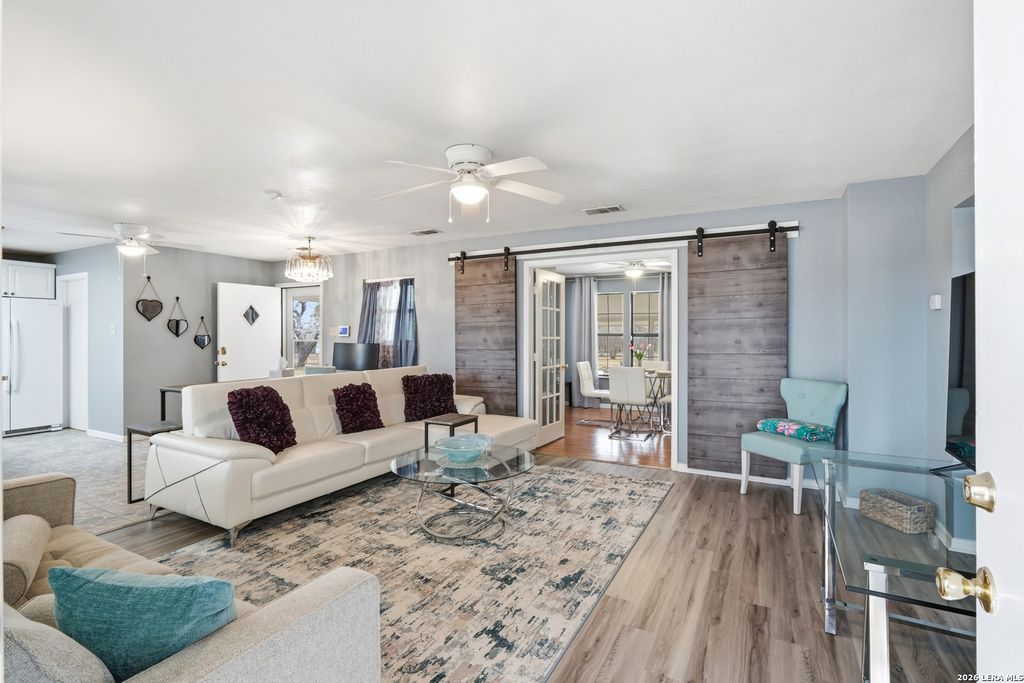 155 ranch country, La Vernia, TX 78121