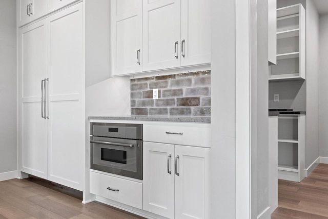 167 FOX SHORES DRIVE, De Pere, WI 54115