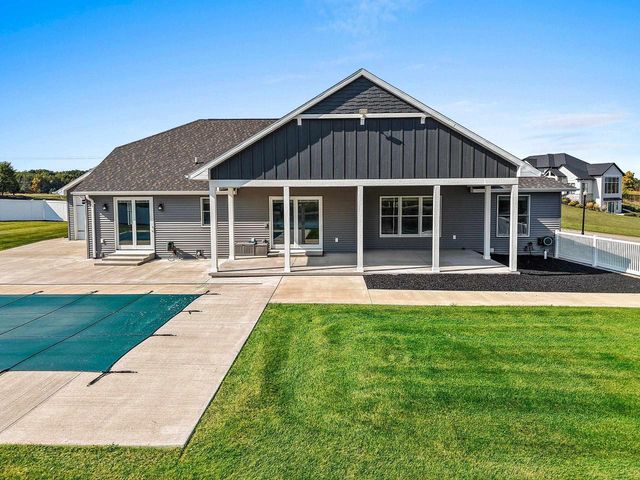 167 FOX SHORES DRIVE, De Pere, WI 54115