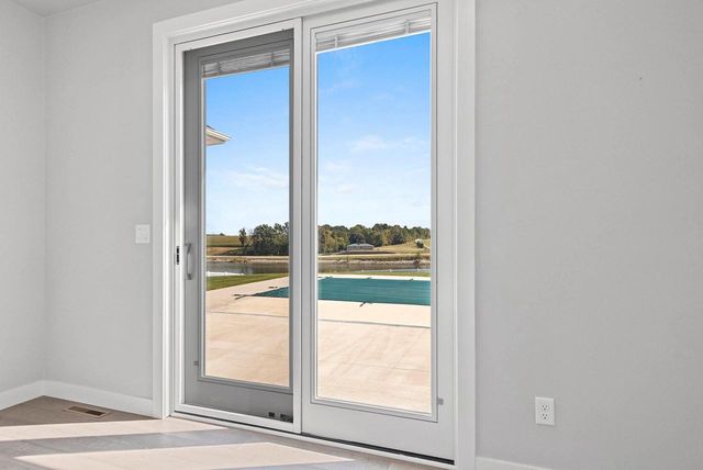 167 FOX SHORES DRIVE, De Pere, WI 54115