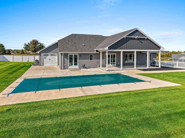 167 FOX SHORES DRIVE, De Pere, WI 54115