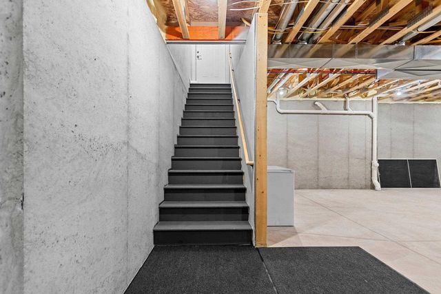 167 FOX SHORES DRIVE, De Pere, WI 54115