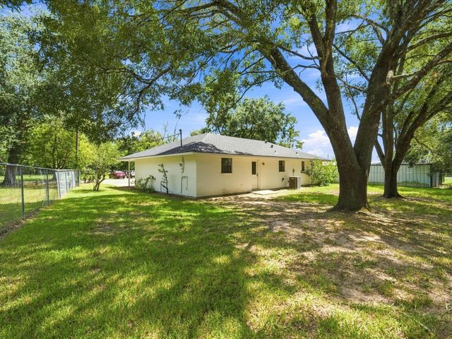 130 Parrish Street, New Waverly, TX 77358