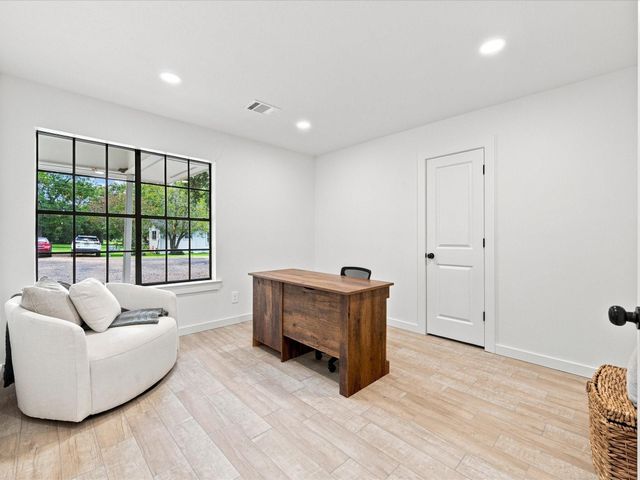 130 Parrish Street, New Waverly, TX 77358