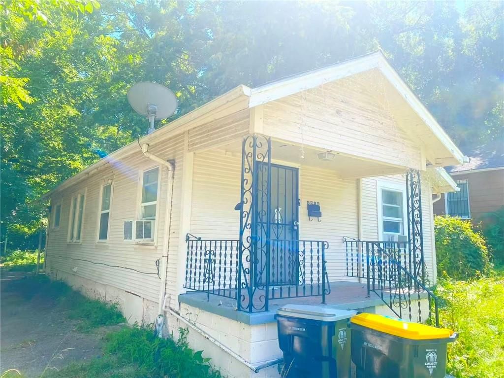 3015 E 60TH Street, Kansas City, MO 64130