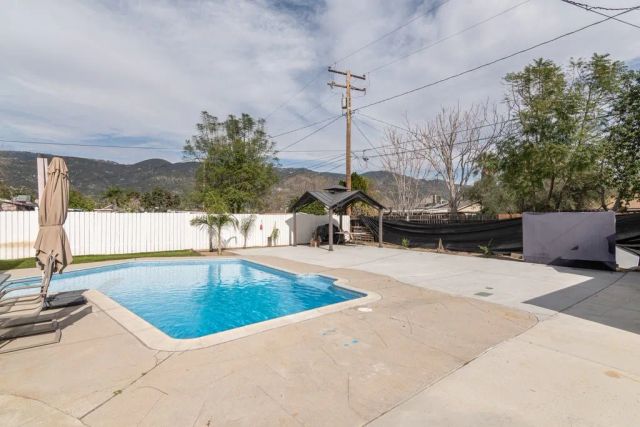 4127 N 4th, San Bernardino, CA 92407